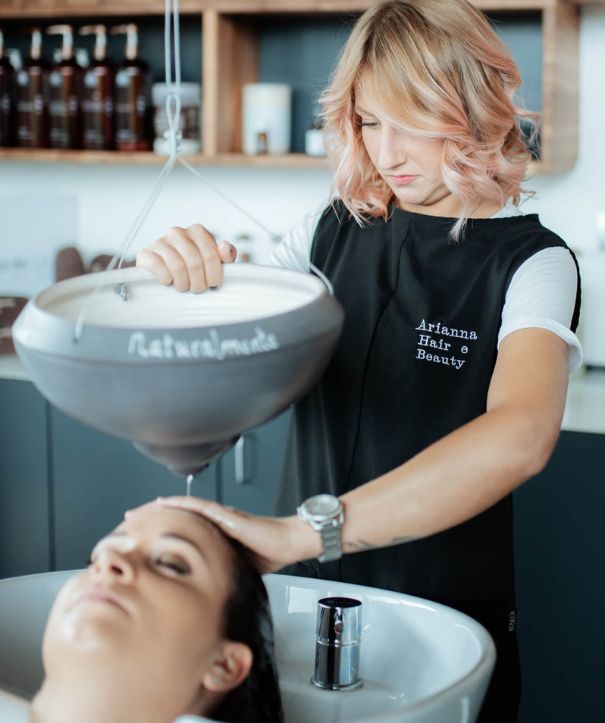 specialista caduta capelli donne